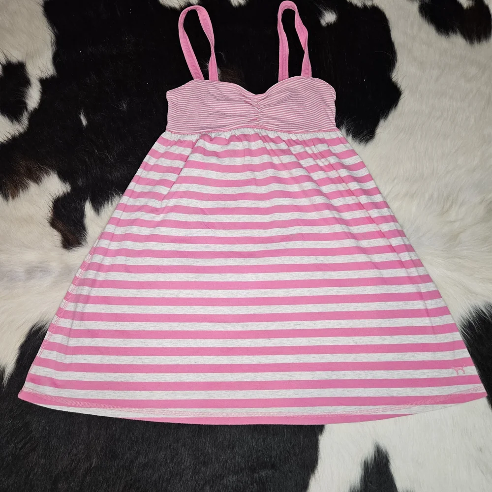 PINK Victoria's Secret Pink and White Striped Tank Top - Picture 1 of 3